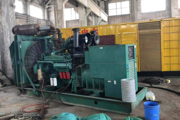 巴马发电机组的空气滤清器应该如何保养？