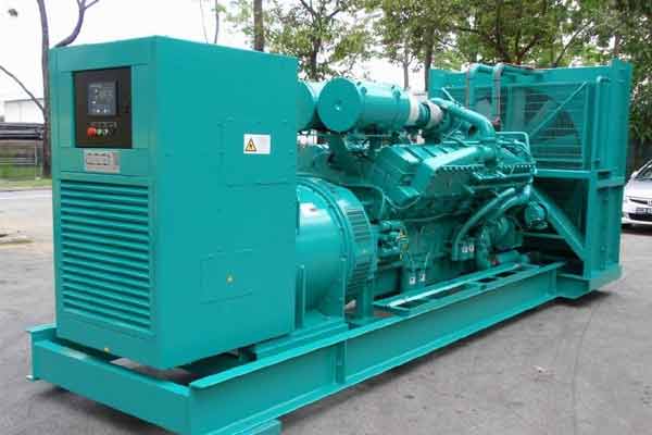 巴马柴油发电机组电压不稳定怎样维修？